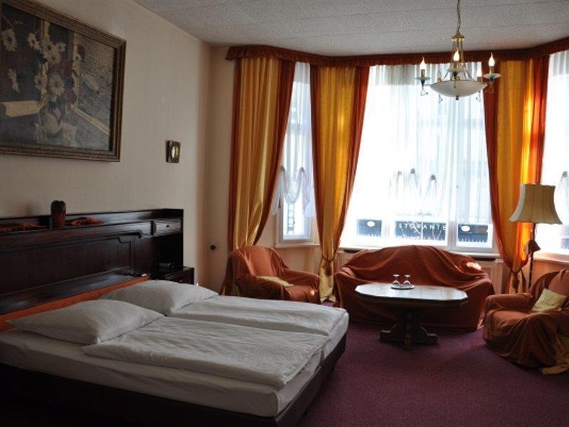 Hotel Pension Savoy Near Kurfuerstendamm Berlin Luaran gambar