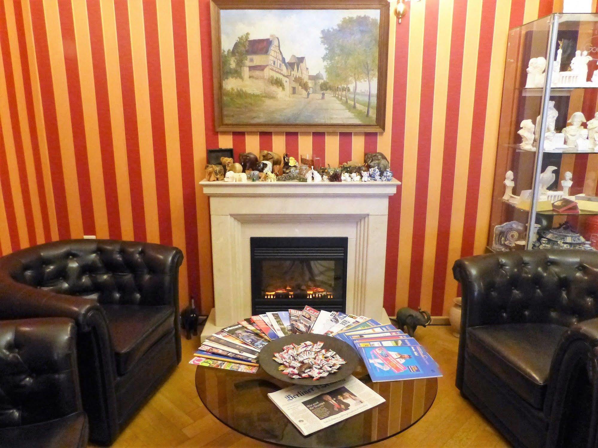 Hotel Pension Savoy Near Kurfuerstendamm Berlin Luaran gambar