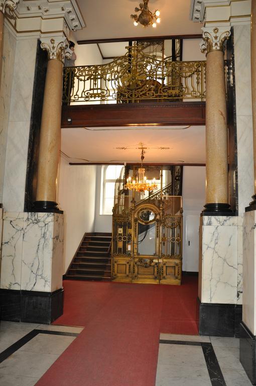 Hotel Pension Savoy Near Kurfuerstendamm Berlin Luaran gambar