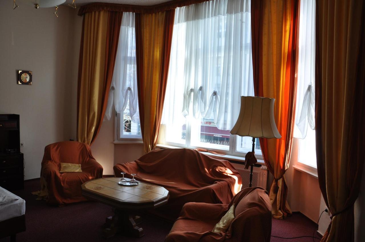 Hotel Pension Savoy Near Kurfuerstendamm Berlin Bilik gambar